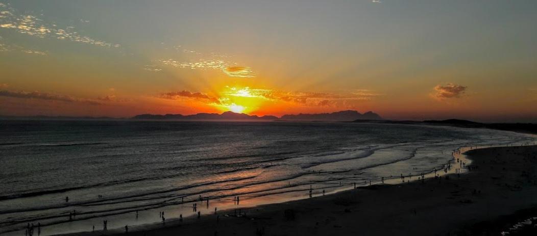 Hibernian Towers 807, Beach Road, Strand Bagian luar foto