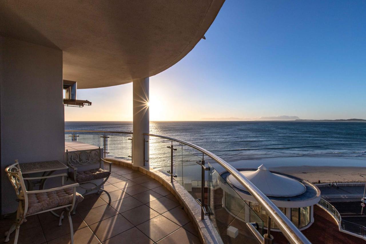 Hibernian Towers 807, Beach Road, Strand Bagian luar foto