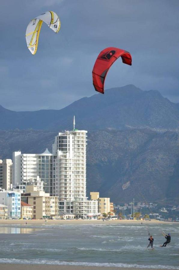 Hibernian Towers 807, Beach Road, Strand Bagian luar foto